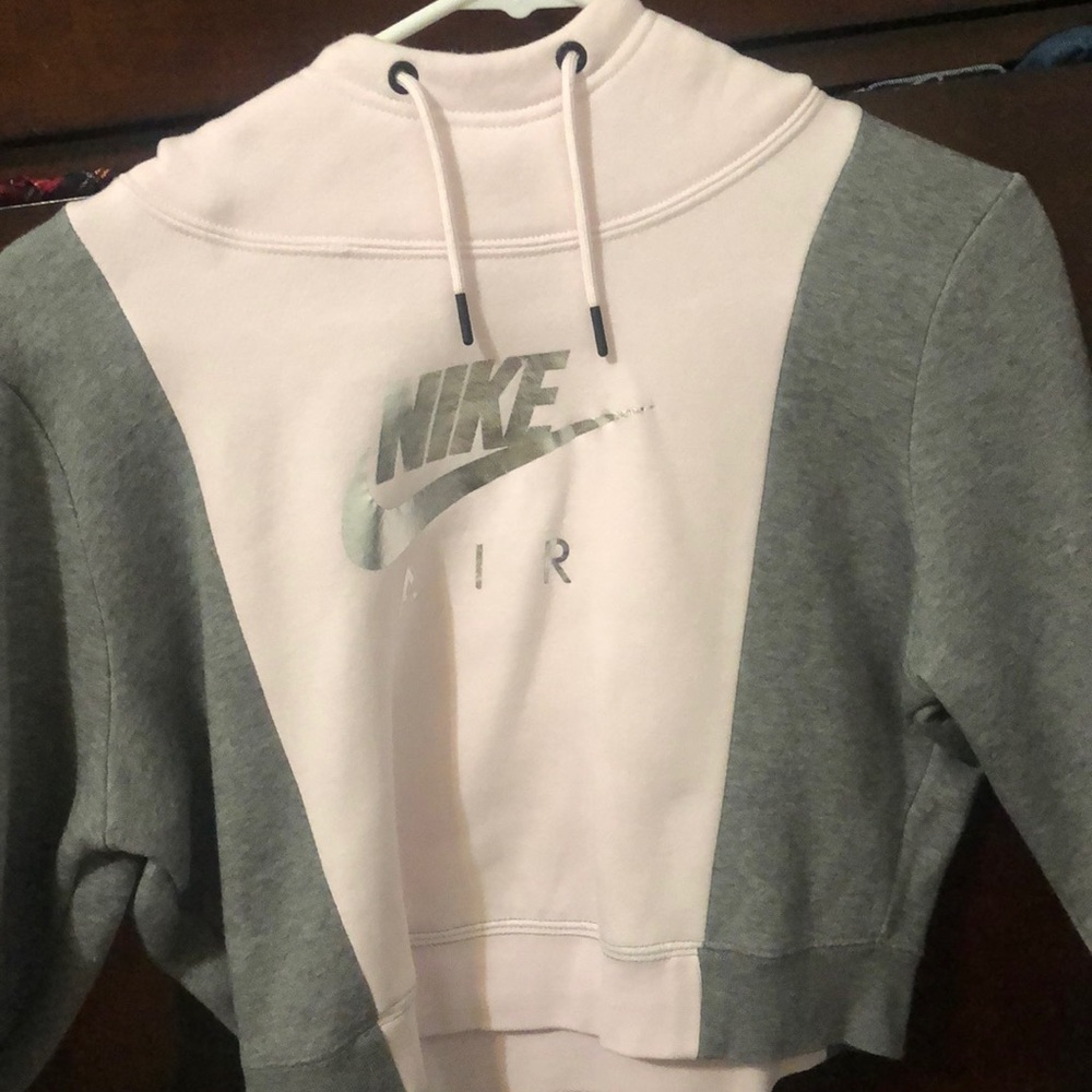 Women’s Nike cropped hoodie